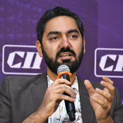 Dr. Vedant Ahluwalia